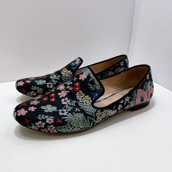 Vince Camuto Lindgren Navy Blue Floral Tapestry Slip On Loafers Size: 9 1/2M - Picture 2 of 9
